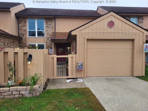 214 Willowcrest Dr, Charleston, WV 25311