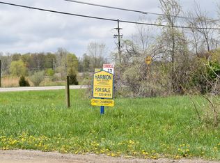 W Grand River Ave, Fowlerville, MI 48836