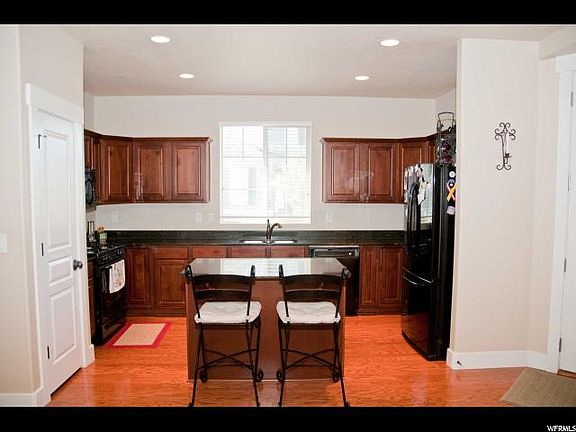3rd image of 7832 S Tiger Ct