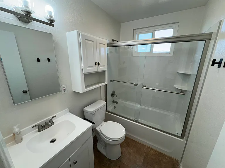 960 N Homerest Ave — Photo 8