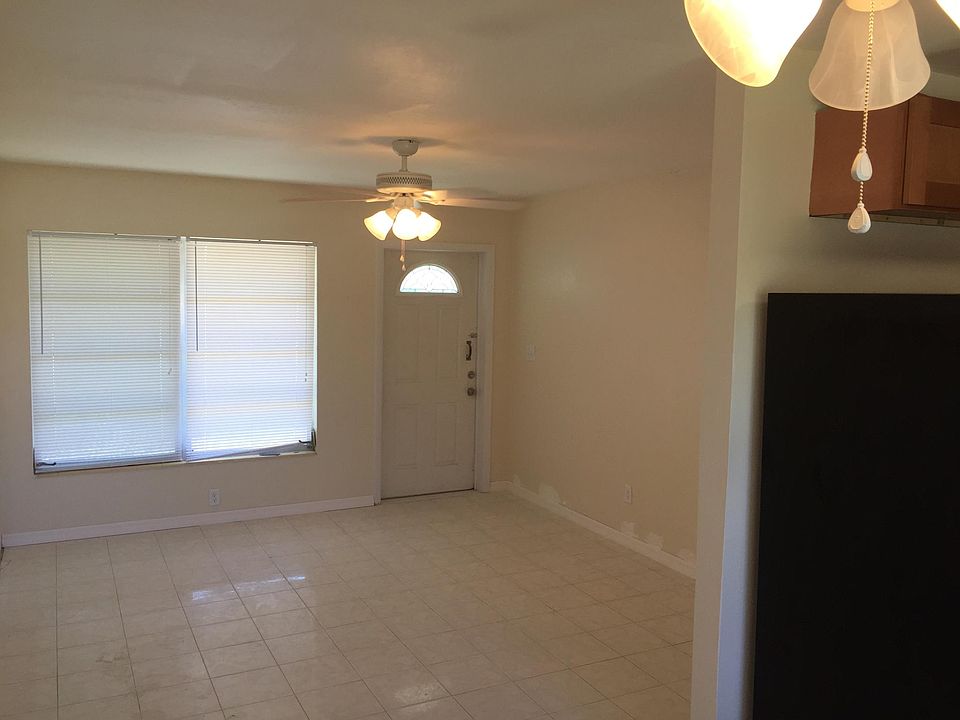 2nd image of 31 Vineyard St