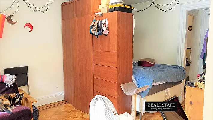 Rented by ZealEstate Group Inc | media 30