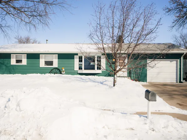 825 16 1/2 St NE, Jamestown, ND 58401