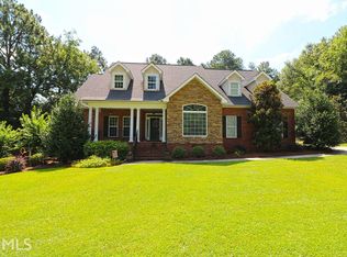 513 Creekside Dr, Warner Robins, GA 31088