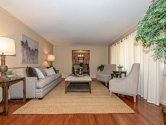 3rd image of 1214 Boyd Ave