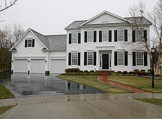 2nd image of 4128 Hammersmith Cir