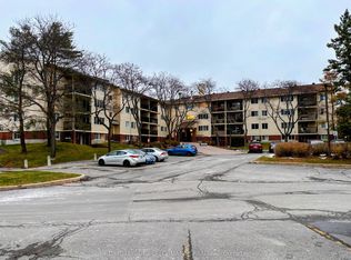 6470 NW Bilberry Dr #112, Ottawa, ON K1C4P1