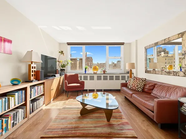 61 Jane St APT 11F, New York, NY 10014