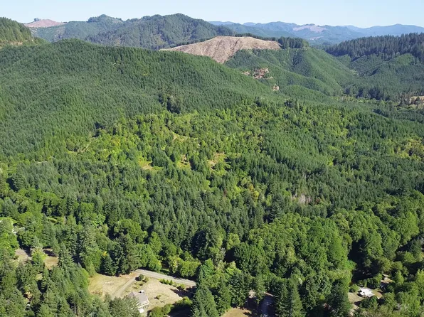 Middle Creek Rd, Coquille, OR 97423