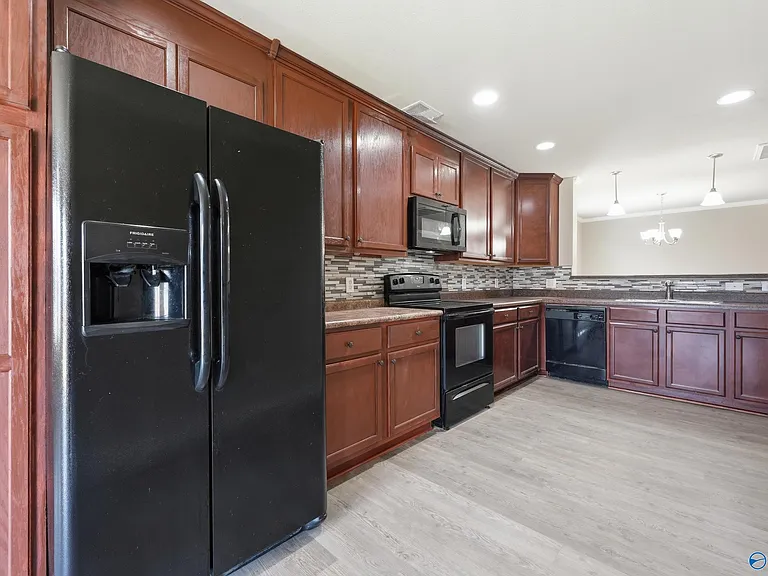 113 Pitts Griffin Dr — Photo 8