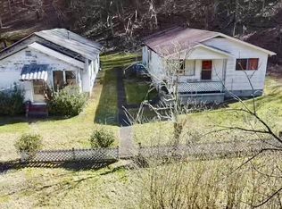 108 Church Rd, Hernshaw, WV 25107