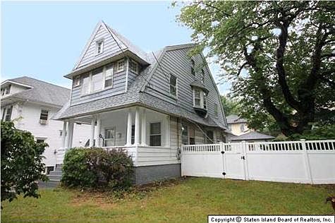 2nd image of 196 College Ave