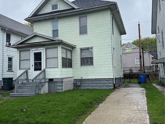 2nd image of 239 Weyl St