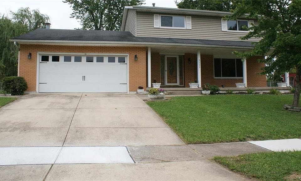 1st image of 2625 El Camino Dr