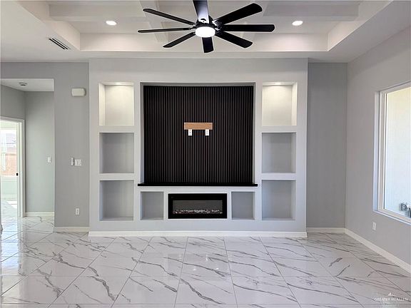 3rd image of 410 La Laguna Rd