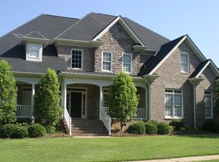 7051 Edenderry Dr, Charlotte, NC 28270