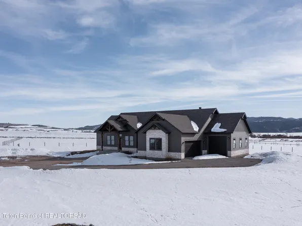 175 Fawn Ln, Thayne, WY 83127