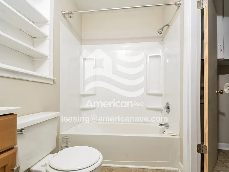 632760_006_wm_-_main_bathroom_13156046.jpg