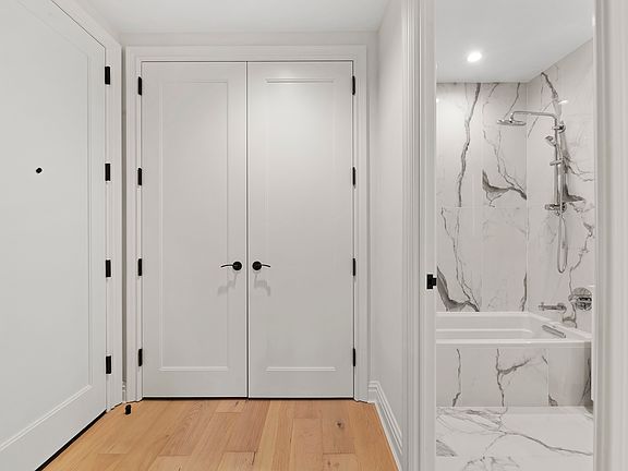 4th image of 127 W 112th St #6D