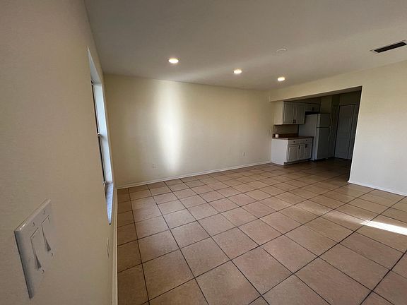 4th image of 1665 Florence Ave APT A