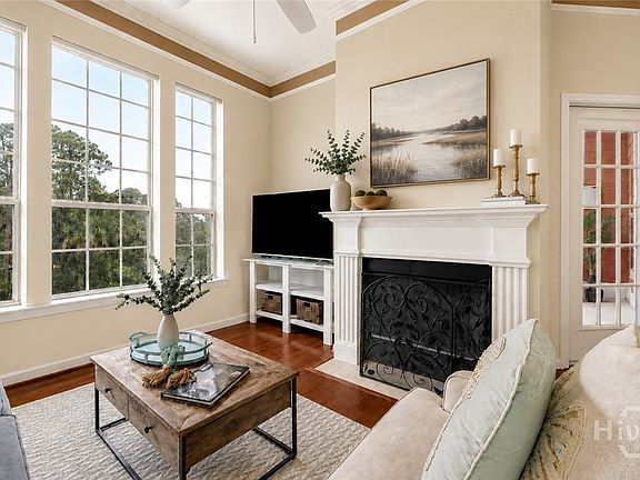 3rd image of 1738 Whitemarsh Way