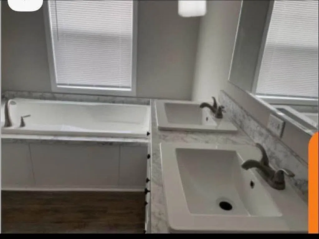 3 bed, 1216 sqft, $950 — Photo 4