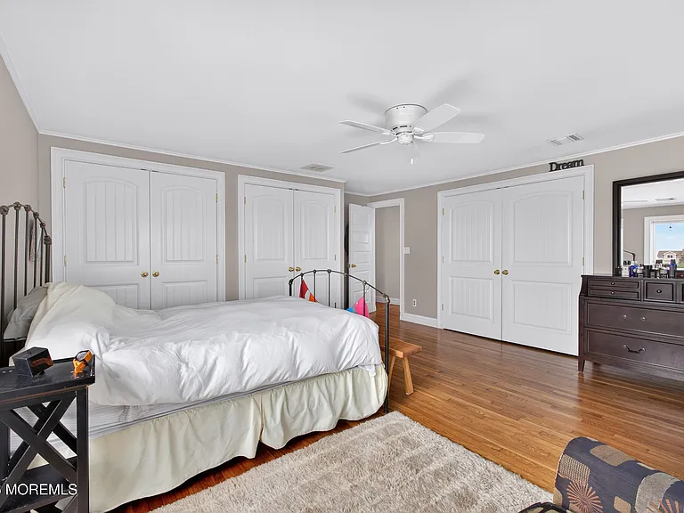 20 Bayonne Ave — Photo 14