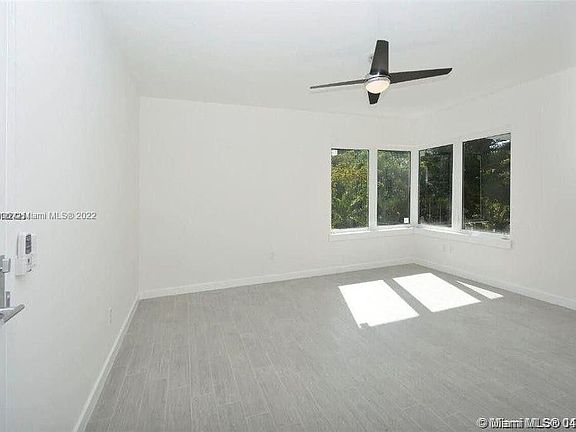 3rd image of 620 Michigan Ave APT 5