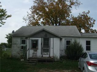 910 3rd Ave, Belle Plaine, IA 52208