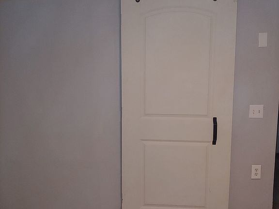 5th image of 338 N 100 W APT 3
