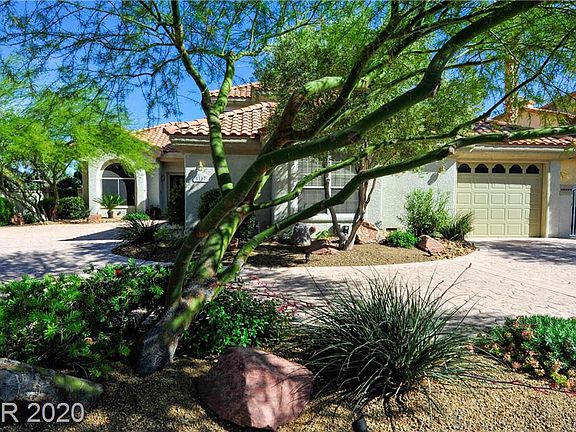 3rd image of 8117 Golfers Oasis Dr