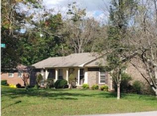 726 W Oak Dr, Cookeville, TN 38501