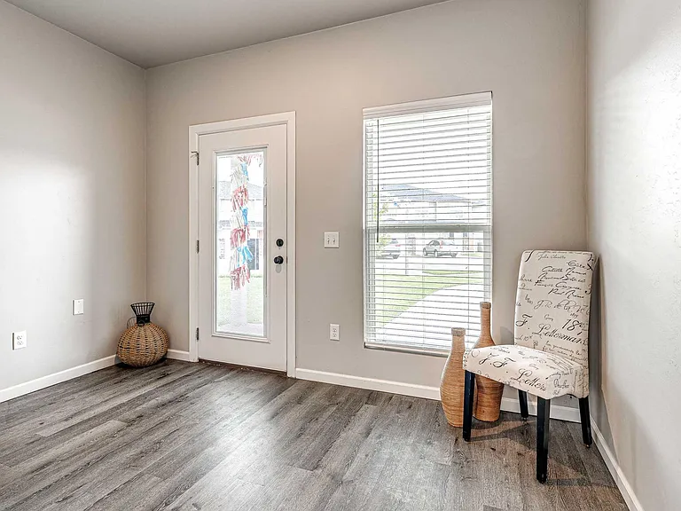 7725 Owen Ln #7725 — Photo 9