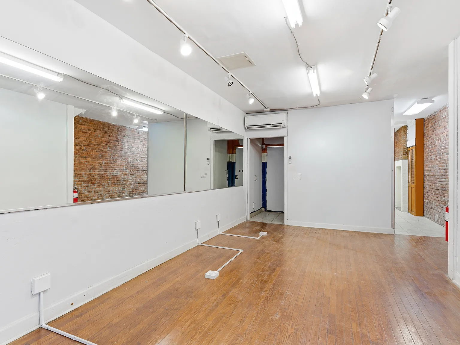 Studio, $1,650 — Photo 4