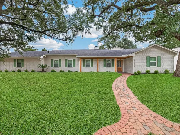 11322 Oak Spring Dr, Houston, TX 77043