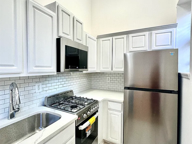 86 South St #2 — Photo 11