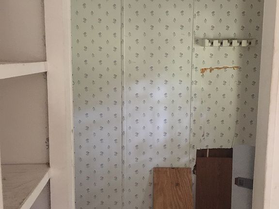 5th image of 107 Summer Oaks Dr
