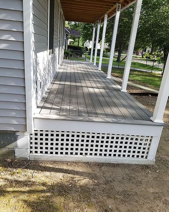 2nd image of 10001 Endicott St