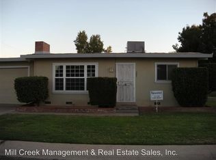 207 W Paradise Ave, Visalia, CA 93277