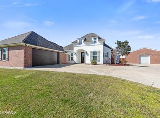345 Country View Rd, Church Point, LA 70525