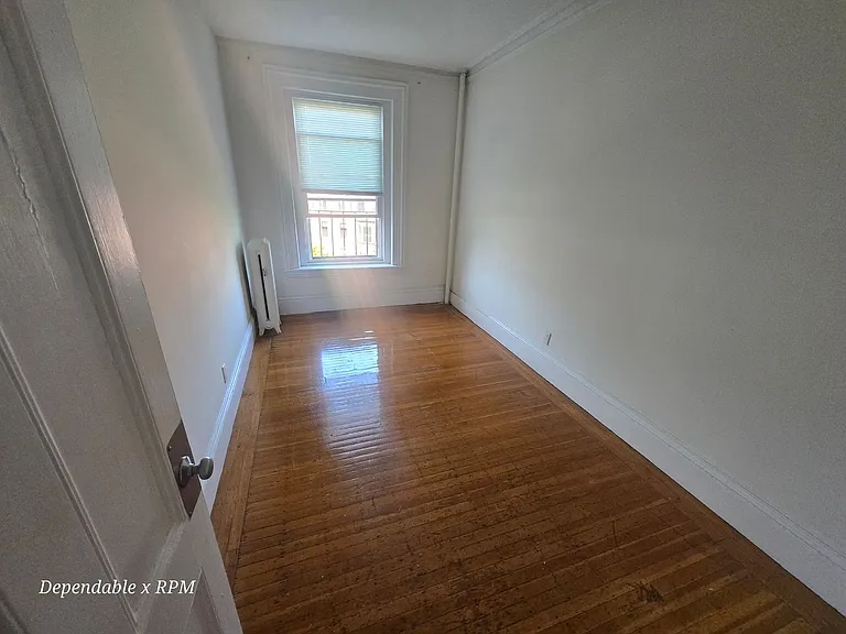 86 Charles Street — Photo 16