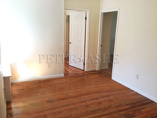 Rented by Peter Ashe | media 24