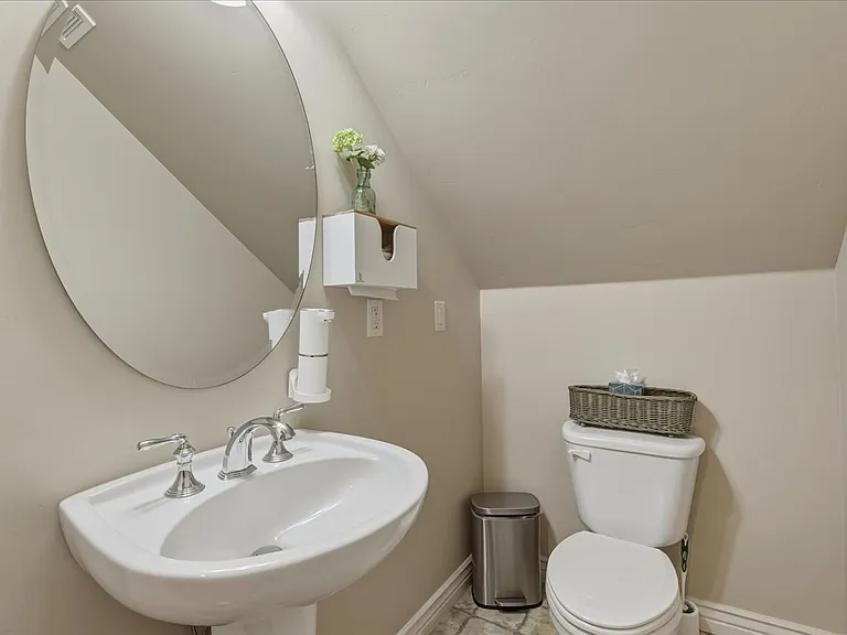 553 E Forest Ridge Dr — Photo 4