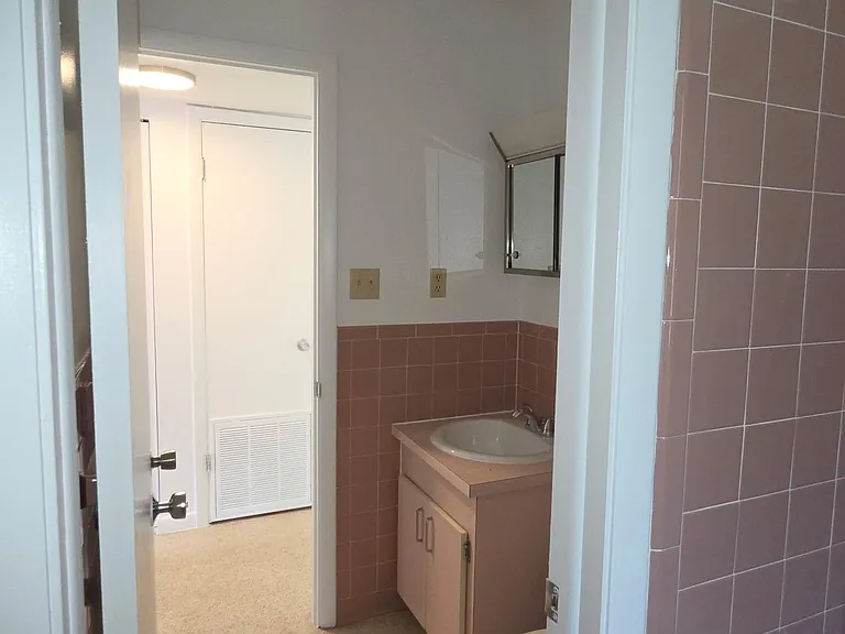 6908 Fern Cir — Photo 2