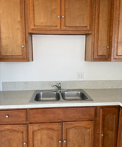 1946 W 145th St #16 — Photo 3