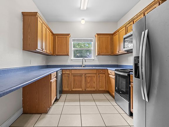 5th image of 601 S Cedar St #601