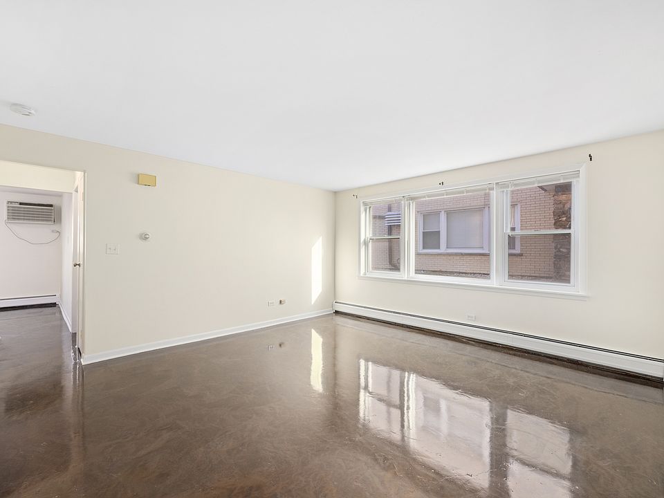 1st image of 422 Marengo Ave #G