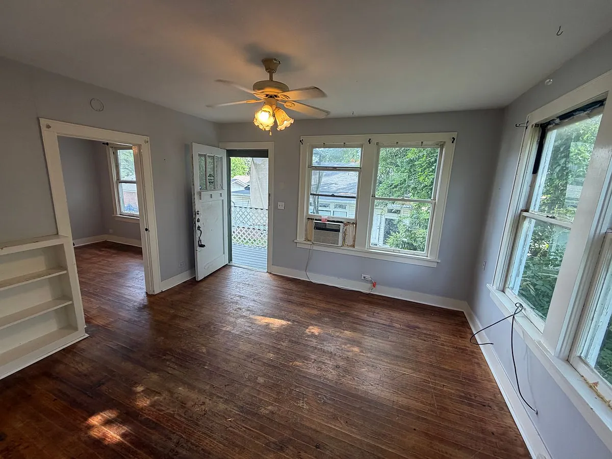 Building Photo - 744 1/2 Ratcliff St