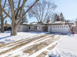 413 SE 9th St, Ankeny, IA 50021