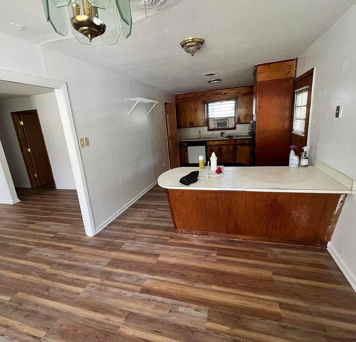 4 bed, 2.0 bath, 1296 sqft, $1,200 — Photo 3